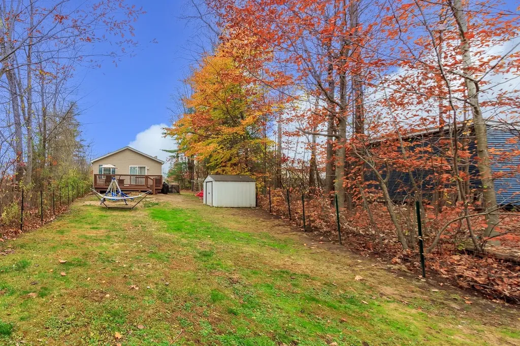 42 Woodrow Avenue Franklin NH 03235