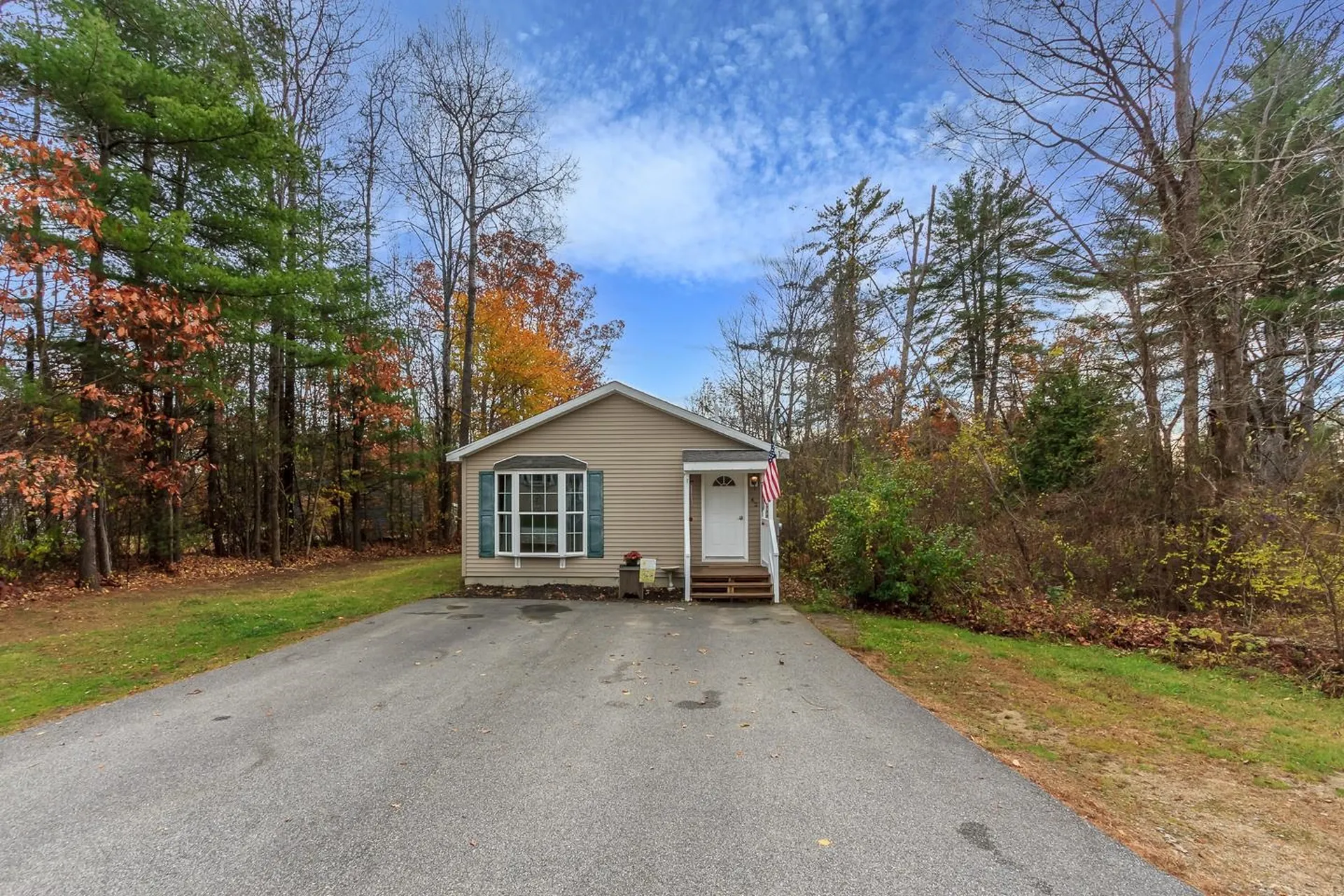 42 Woodrow Avenue Franklin NH 03235