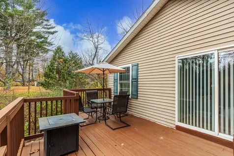 42 Woodrow Avenue Franklin NH 03235