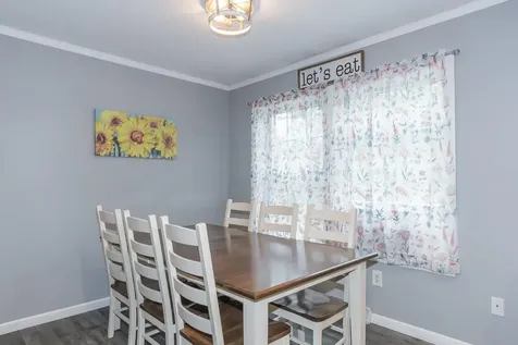 42 Woodrow Avenue Franklin NH 03235