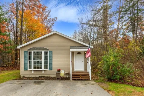 42 Woodrow Avenue Franklin NH 03235