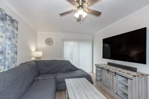 42 Woodrow Avenue Franklin NH 03235