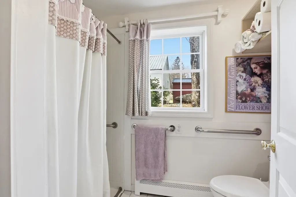 13 Elm Street Antrim NH 03440