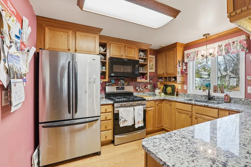 13 Elm Street Antrim NH 03440