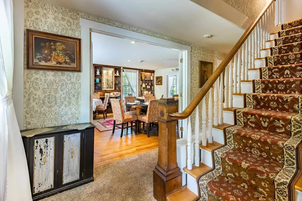 19 Huntington Place Rochester VT 05767