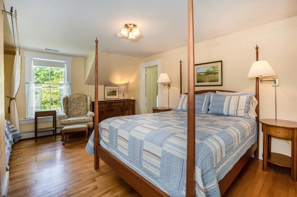 19 Huntington Place Rochester VT 05767