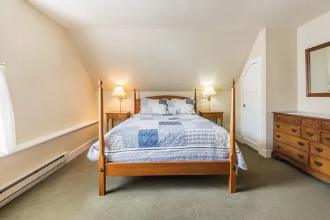 19 Huntington Place Rochester VT 05767