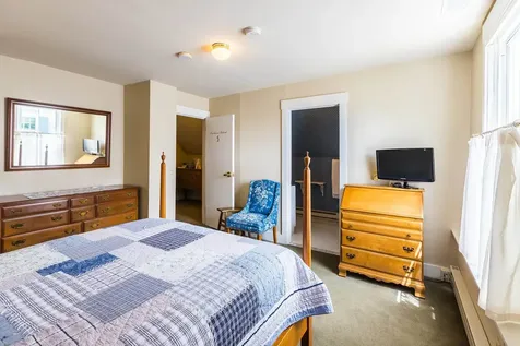 19 Huntington Place Rochester VT 05767