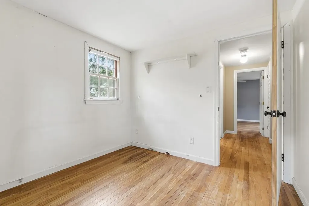 14 True Avenue Derry NH 03038