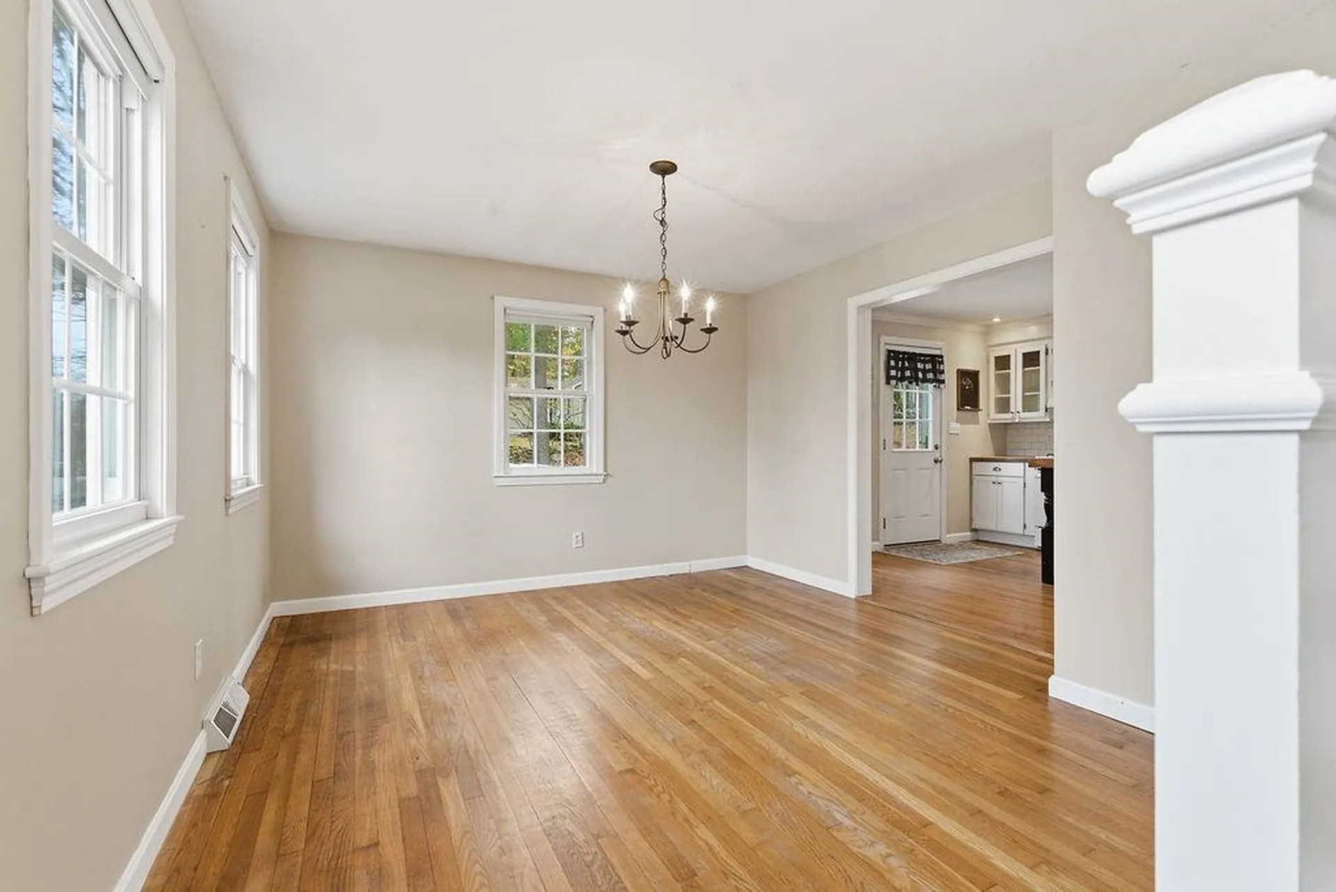 14 True Avenue Derry NH 03038