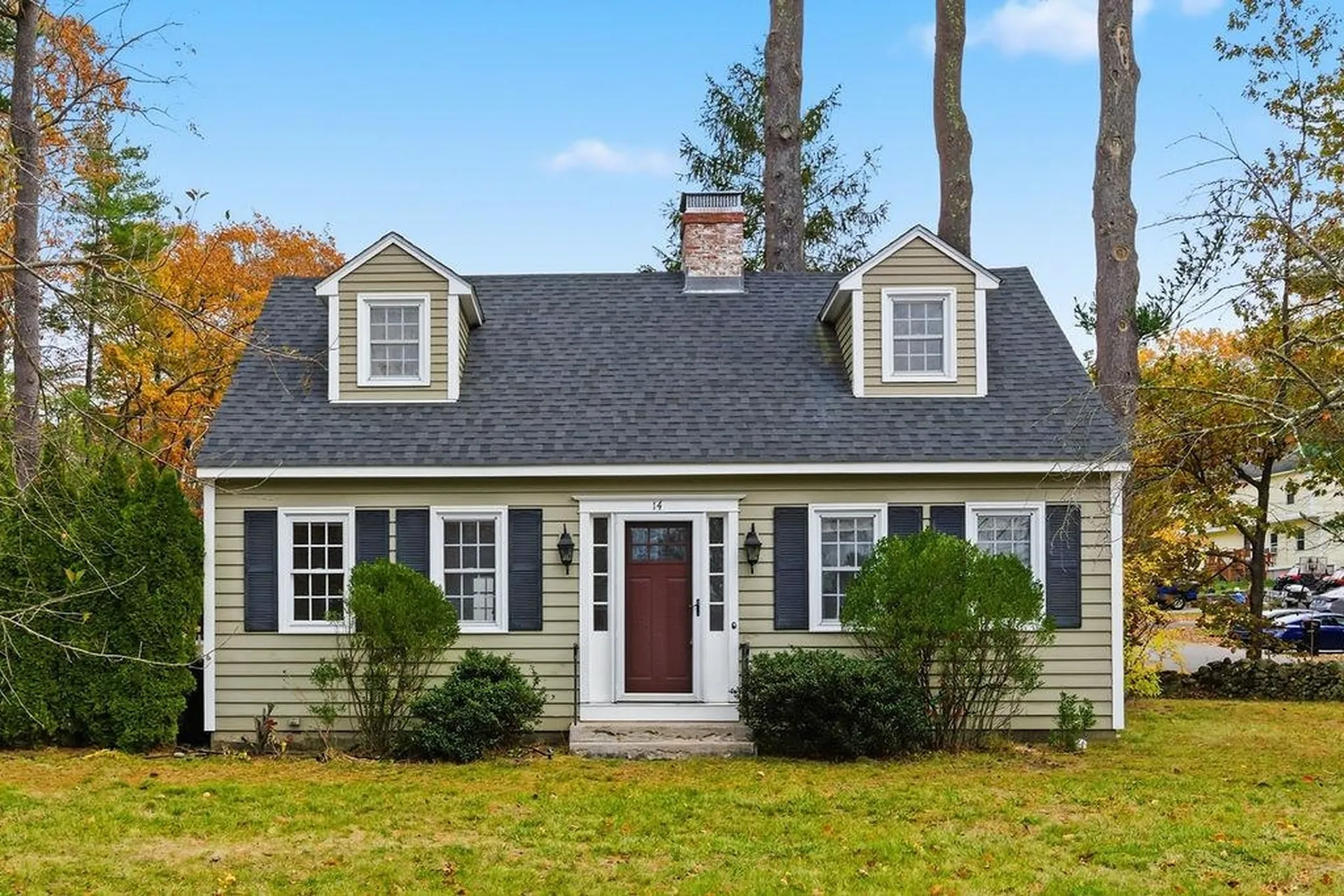 14 True Avenue Derry NH 03038