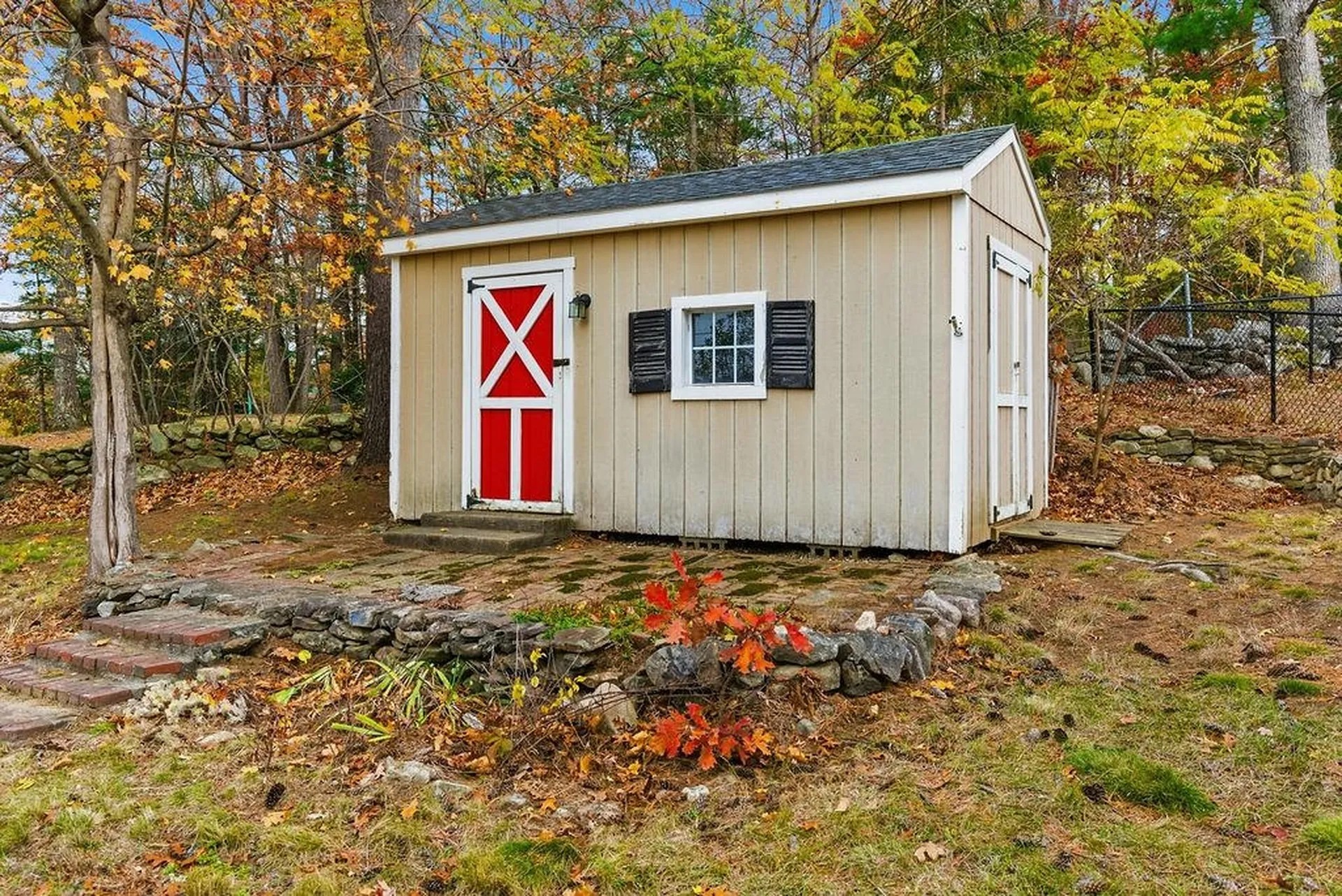 14 True Avenue Derry NH 03038