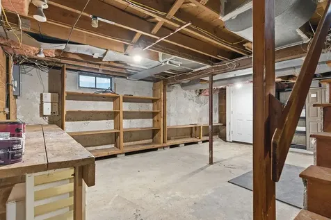 14 True Avenue Derry NH 03038