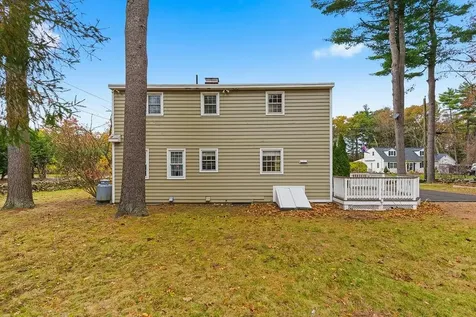 14 True Avenue Derry NH 03038