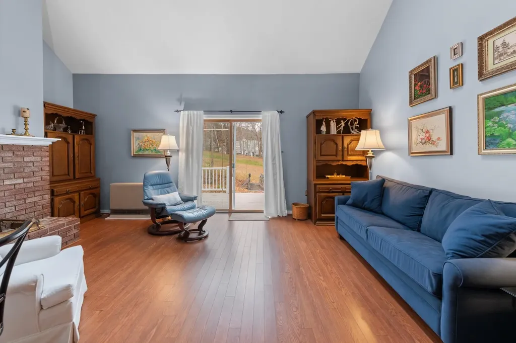 76 Davis Road Plymouth NH 03264