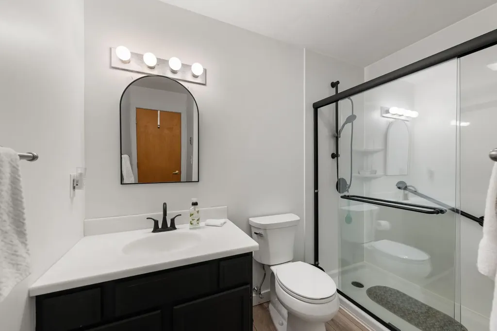 76 Davis Road Plymouth NH 03264