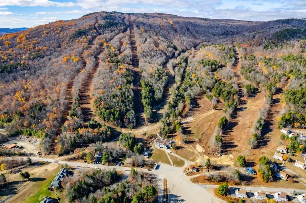 76 Davis Road Plymouth NH 03264