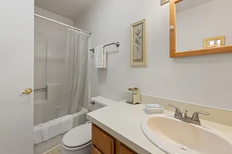 76 Davis Road Plymouth NH 03264