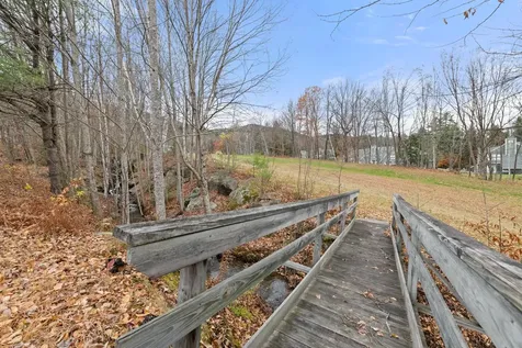 76 Davis Road Plymouth NH 03264