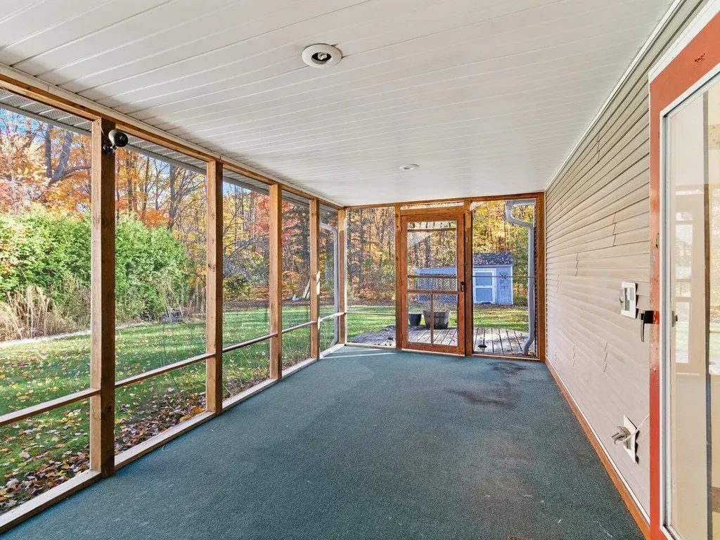 274 Us Route 7 Highgate VT 05459