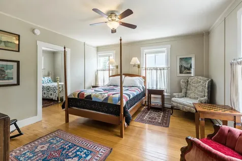 19 Huntington Place Rochester VT 05767