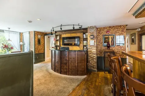 19 Huntington Place Rochester VT 05767