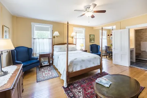 19 Huntington Place Rochester VT 05767