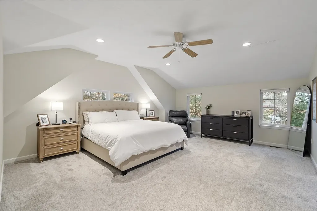 3 Independence Drive Merrimack NH 03054