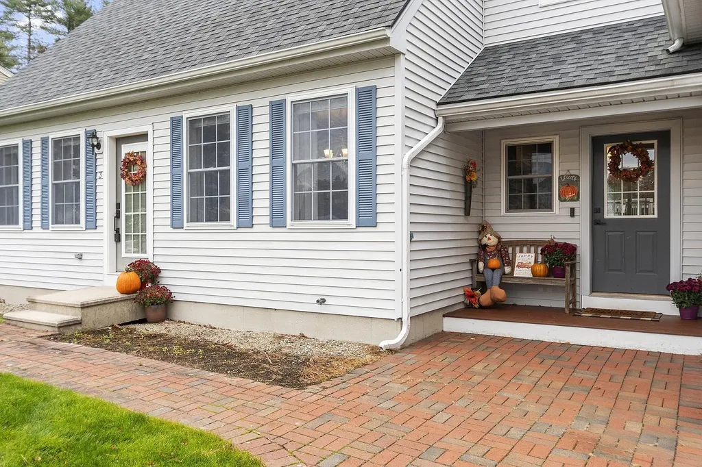 3 Independence Drive Merrimack NH 03054