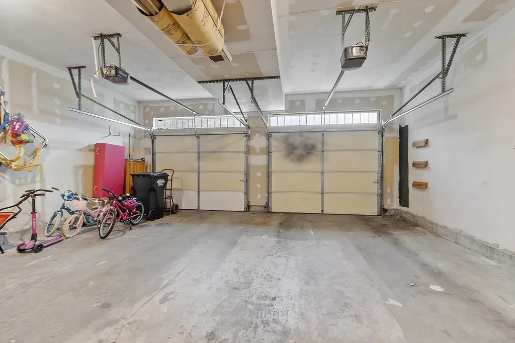 3 Independence Drive Merrimack NH 03054