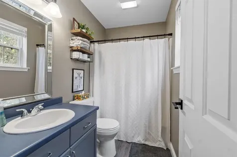 3 Independence Drive Merrimack NH 03054