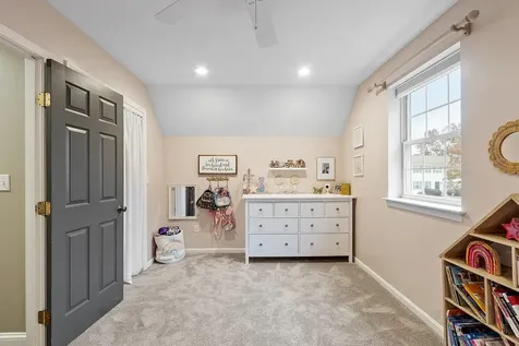 3 Independence Drive Merrimack NH 03054