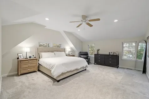 3 Independence Drive Merrimack NH 03054