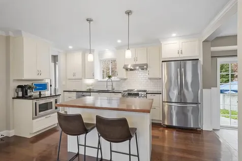 3 Independence Drive Merrimack NH 03054