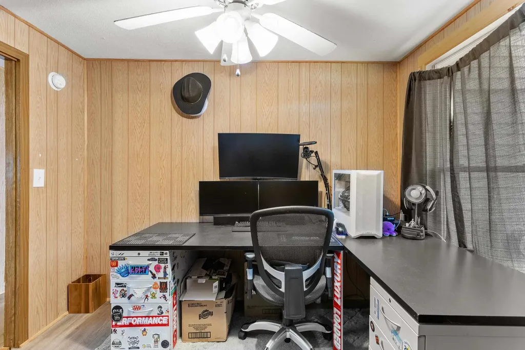 11 Evelyn Avenue Raymond NH 03077