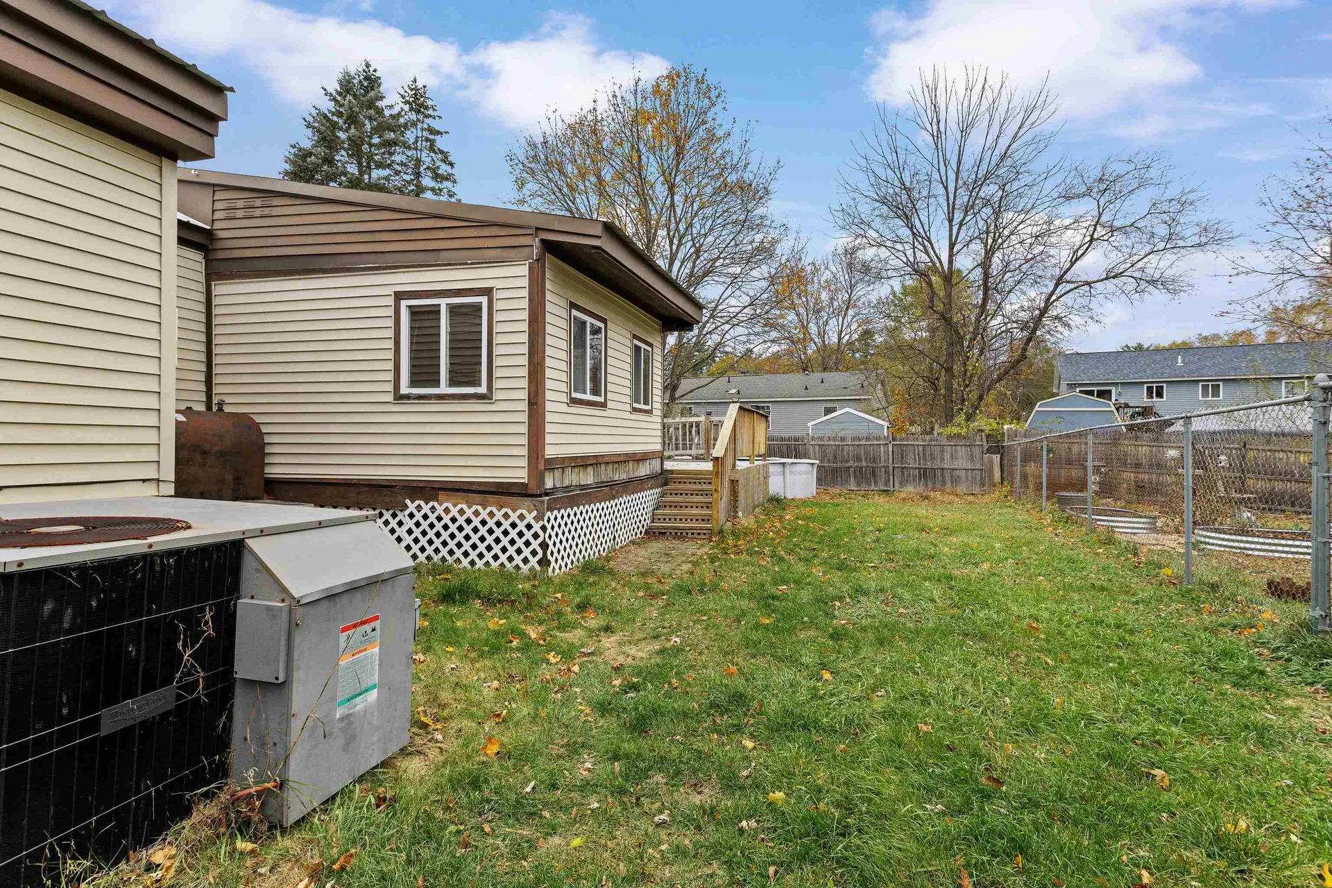 11 Evelyn Avenue Raymond NH 03077