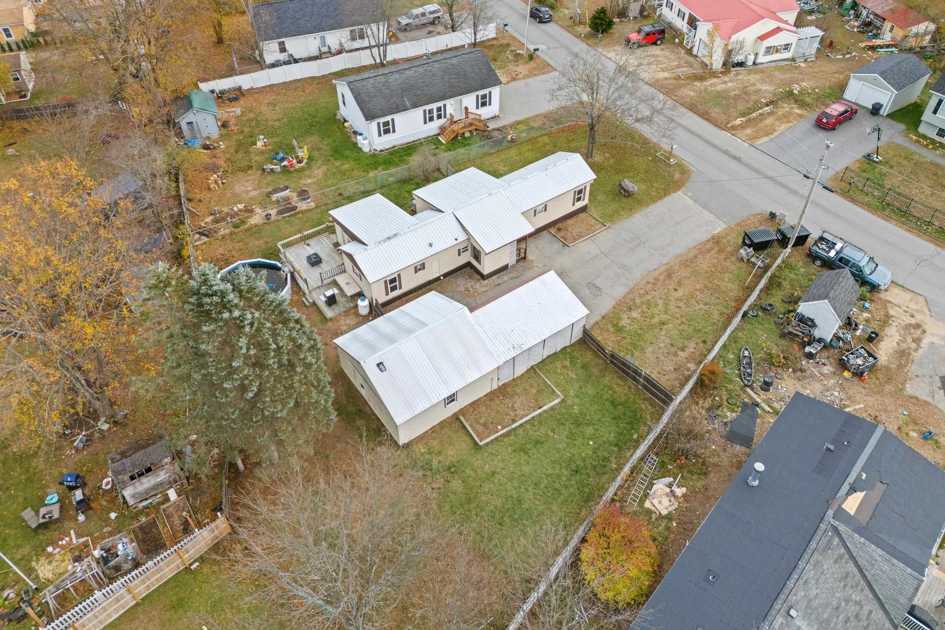 11 Evelyn Avenue Raymond NH 03077