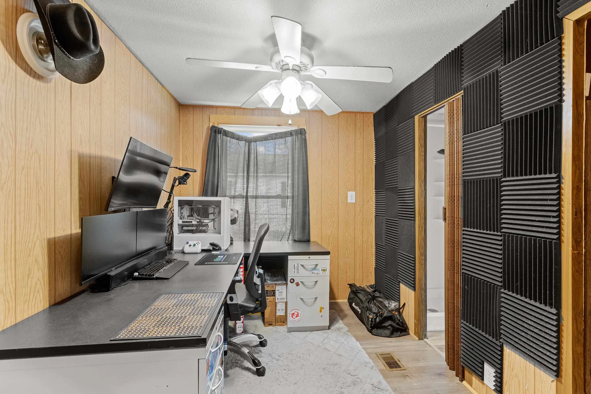 11 Evelyn Avenue Raymond NH 03077