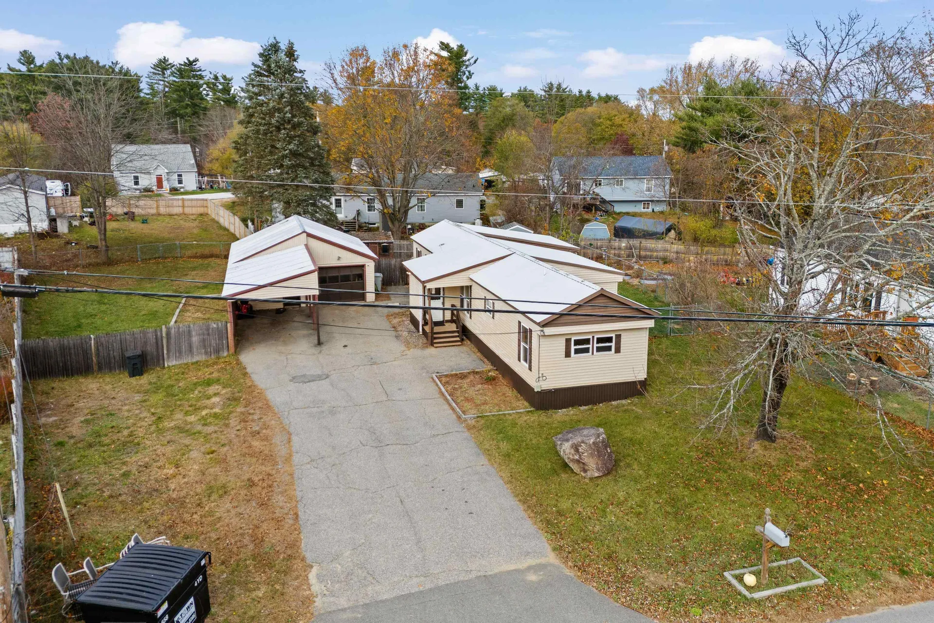 11 Evelyn Avenue Raymond NH 03077