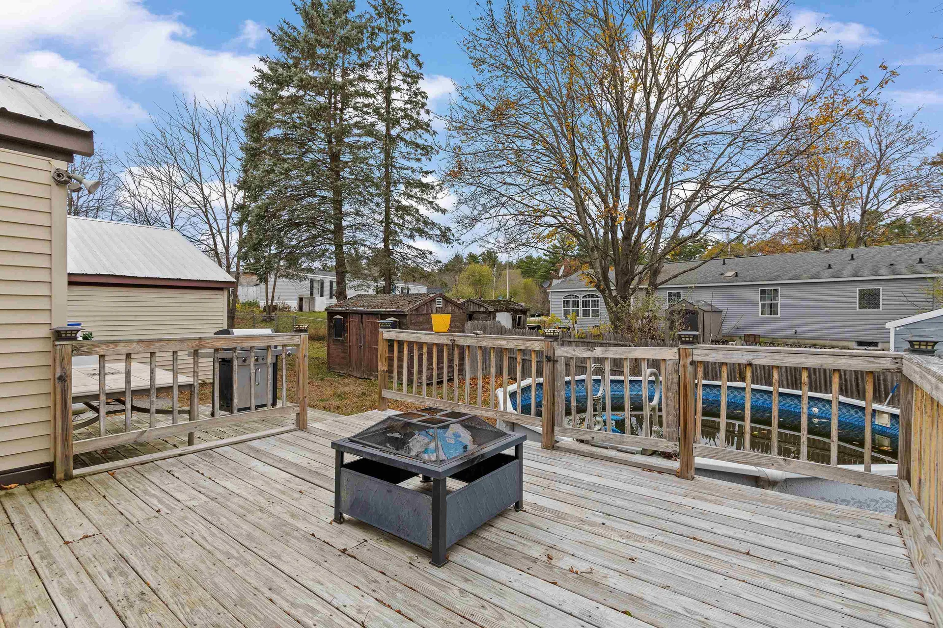 11 Evelyn Avenue Raymond NH 03077