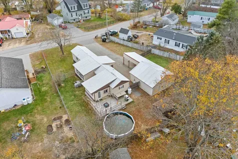 11 Evelyn Avenue Raymond NH 03077