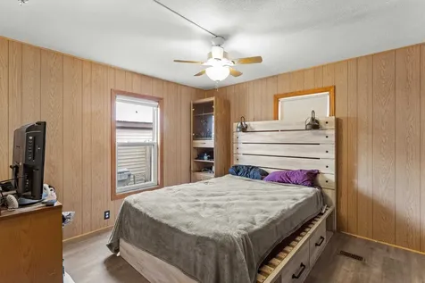 11 Evelyn Avenue Raymond NH 03077