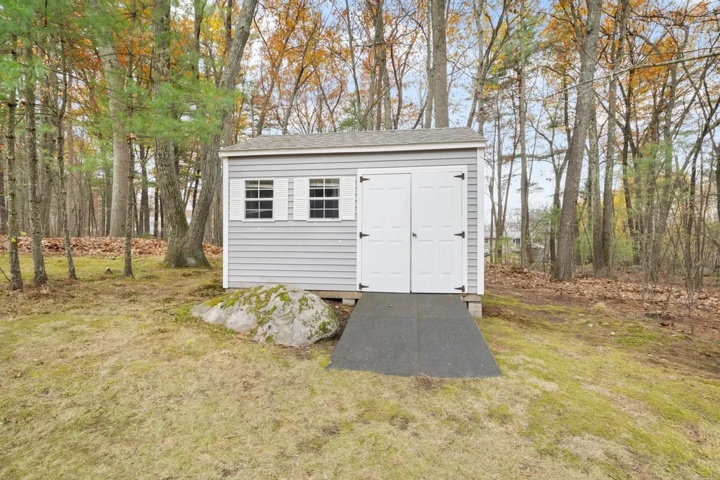 286A Londonderry Turnpike Hooksett NH 03106