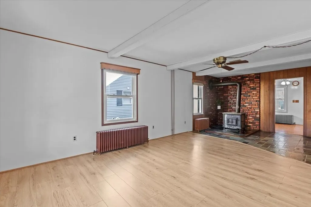 33 Walnut Street St. Albans City VT 05478