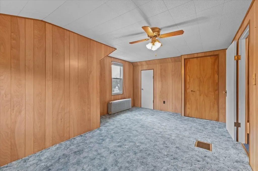 33 Walnut Street St. Albans City VT 05478