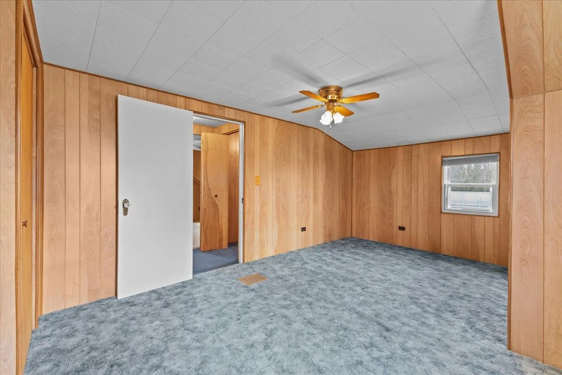 33 Walnut Street St. Albans City VT 05478