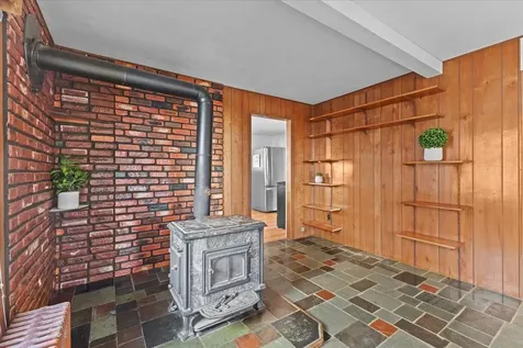 33 Walnut Street St. Albans City VT 05478