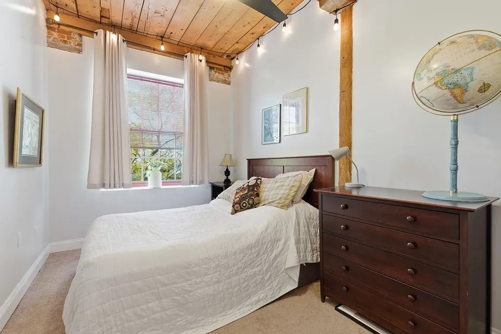 335 Cypress Street Manchester NH 03103