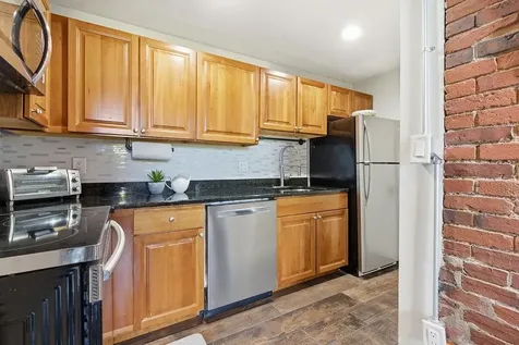 335 Cypress Street Manchester NH 03103