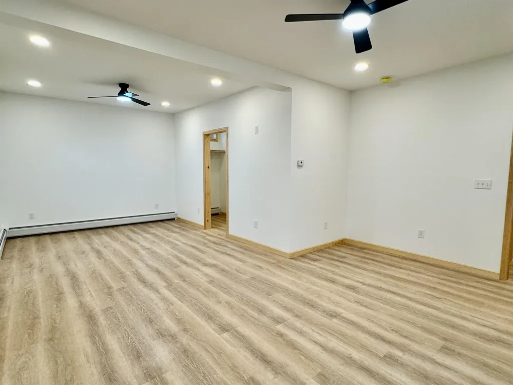 122 Raymond Avenue Newport City VT 05855